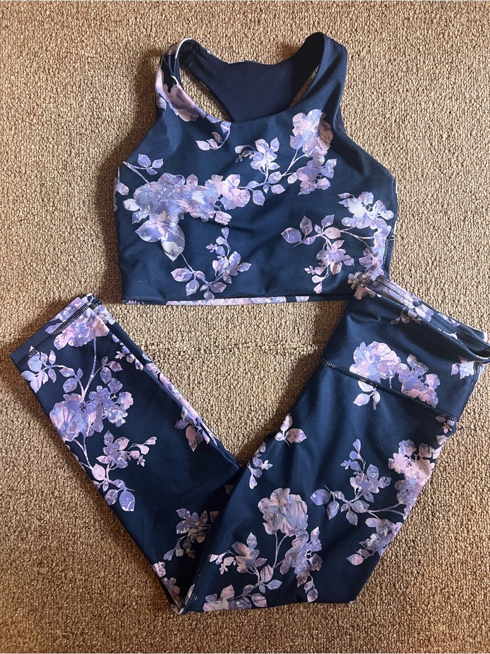 GAP Navy Floral Active Set - Crop Top & Leggings